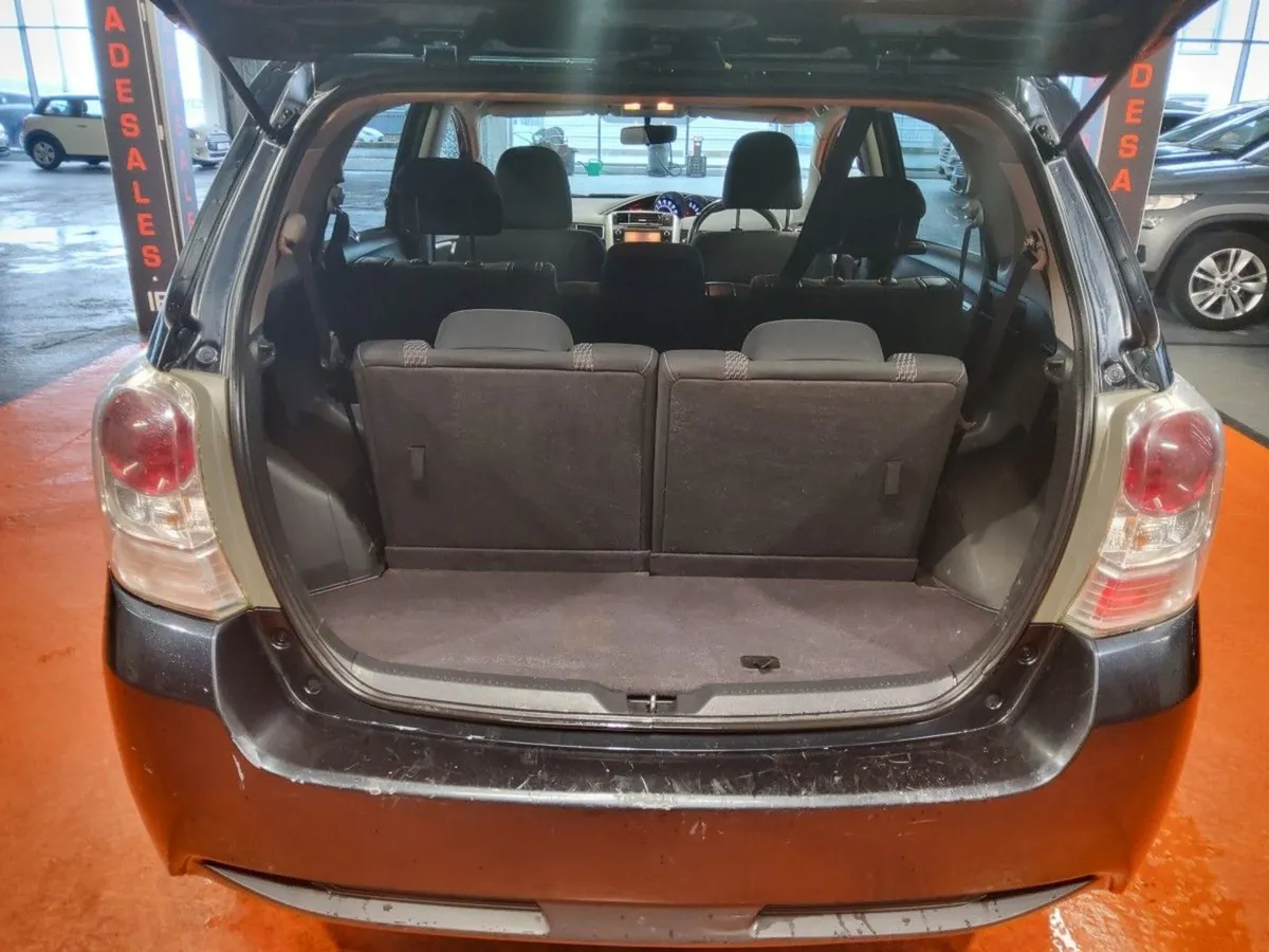Toyota Verso 1.6 D-4d 112bhp Aura (7 Seater) - Image 4
