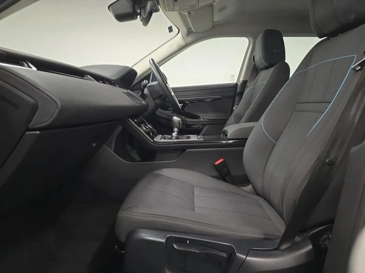 Land Rover Range Rover Evoque Diesel Hatchback - Image 3