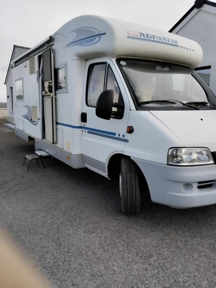 Camper - Image 1