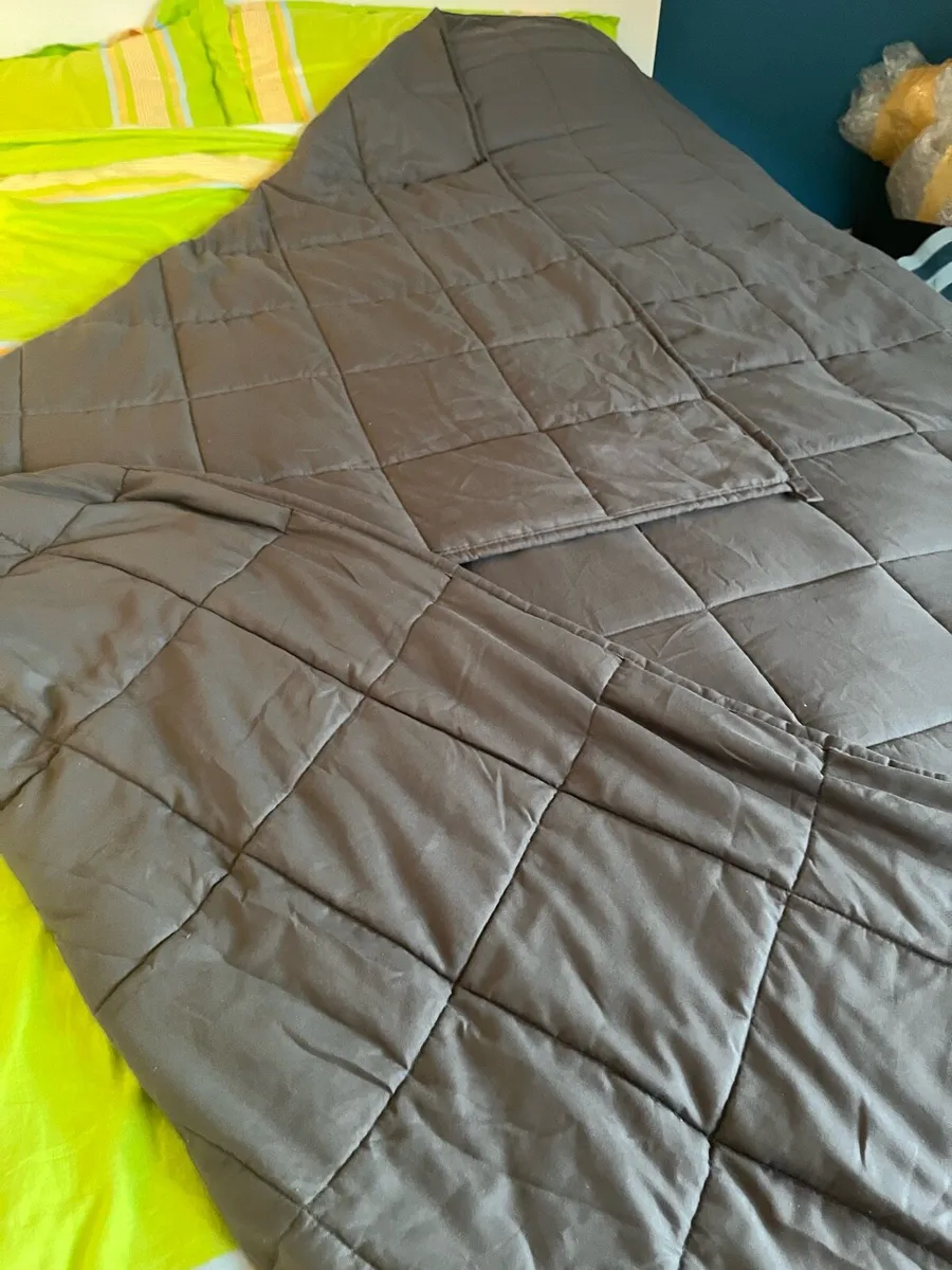 High Quality Weighted Blanket - Image 3