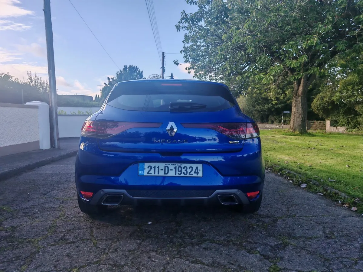 Megan RS LINE only 37K KM - Image 4