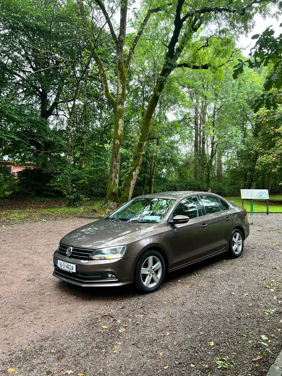 Volkswagen Jetta - Image 2