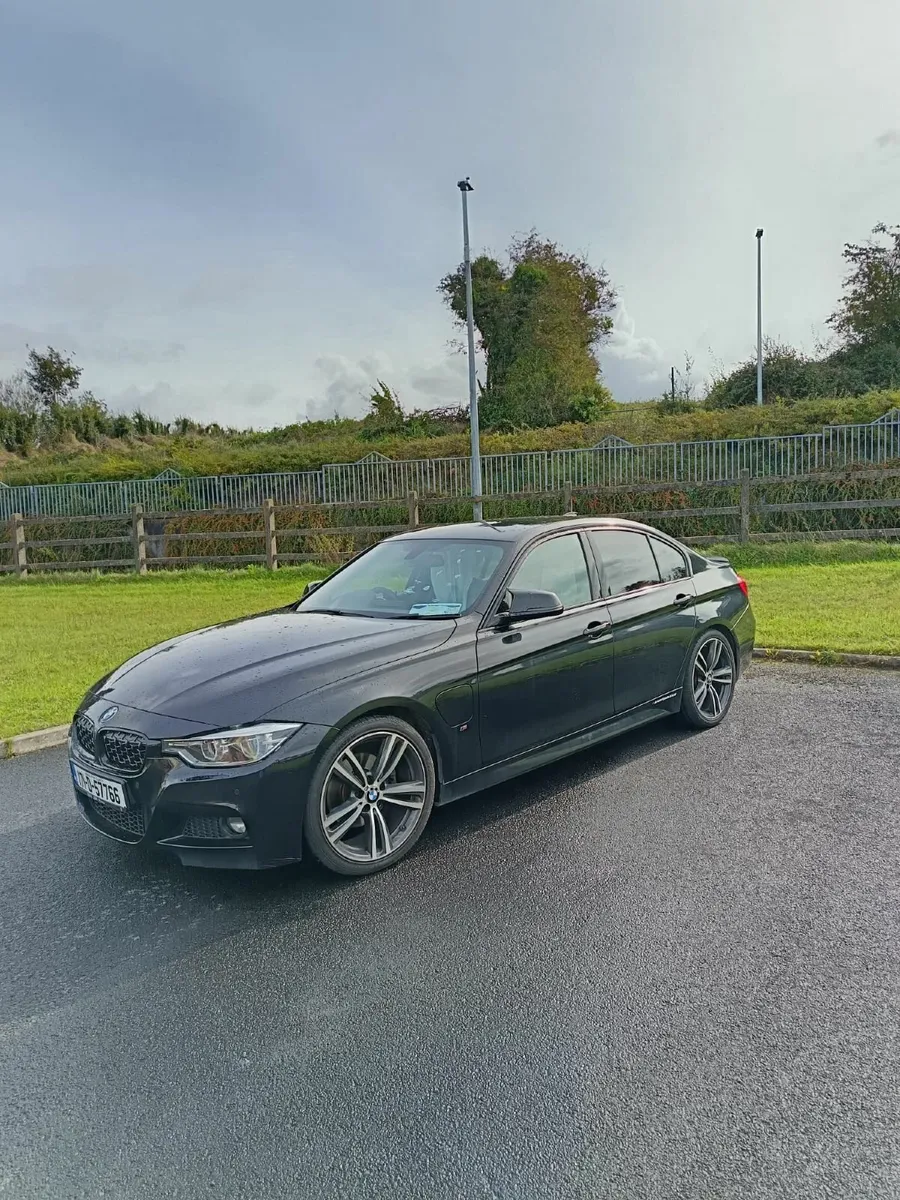 BMW 3-Series 2017 - Image 2