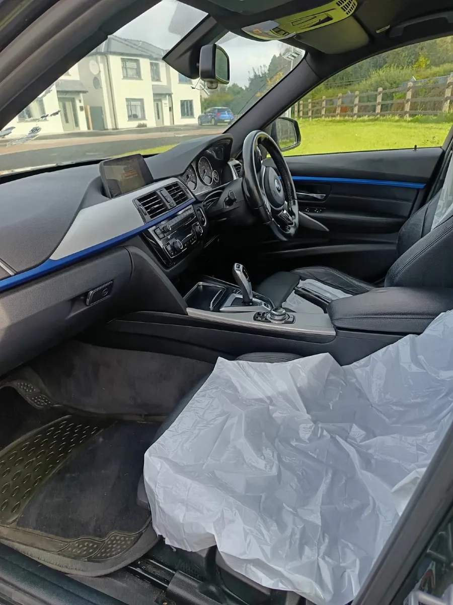 BMW 3-Series 2017 - Image 4