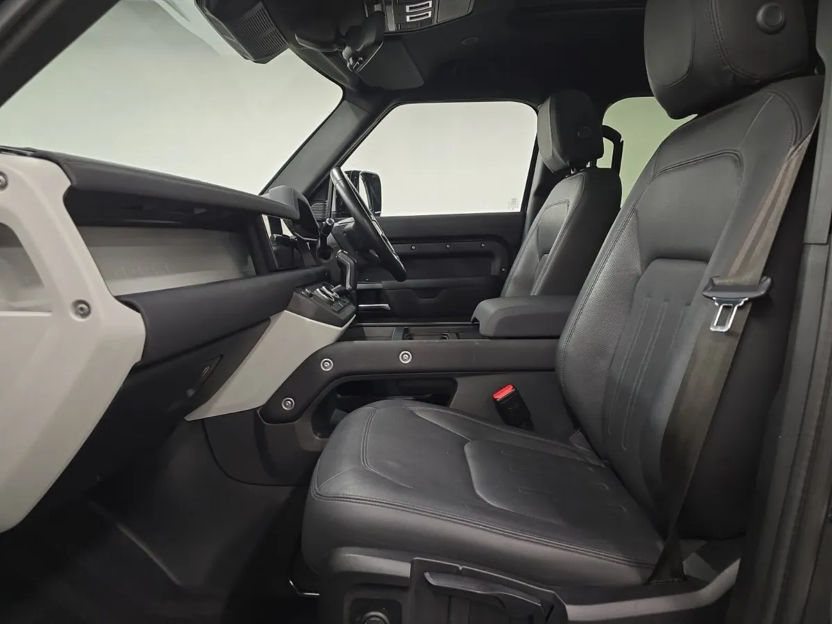 Land Rover Defender Diesel Estate S - Image 3