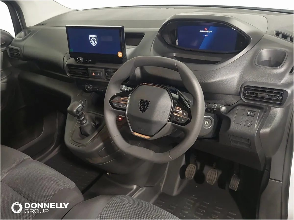 Peugeot Partner Standard Diesel Professional Plus - Image 4