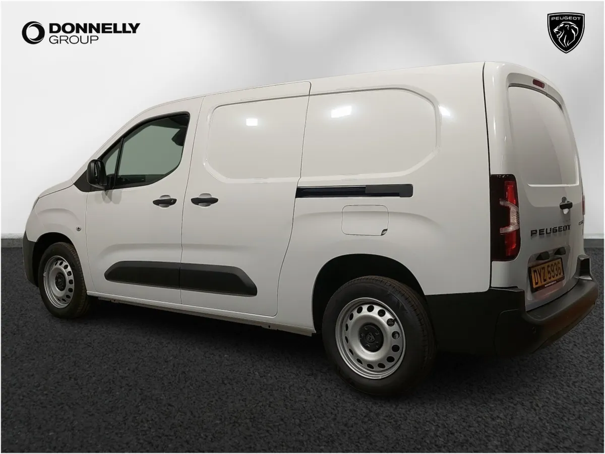 Peugeot Partner Long Diesel Professional - Image 2