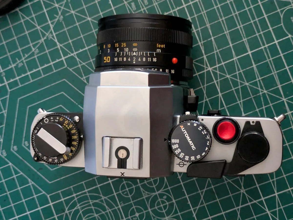 🎞️ Leica R3 + Summicron 50/1:2 Lens - Image 4