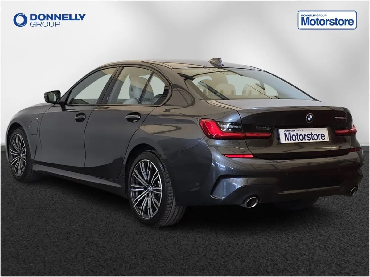 BMW 3 Series Saloon M Sport - Image 2