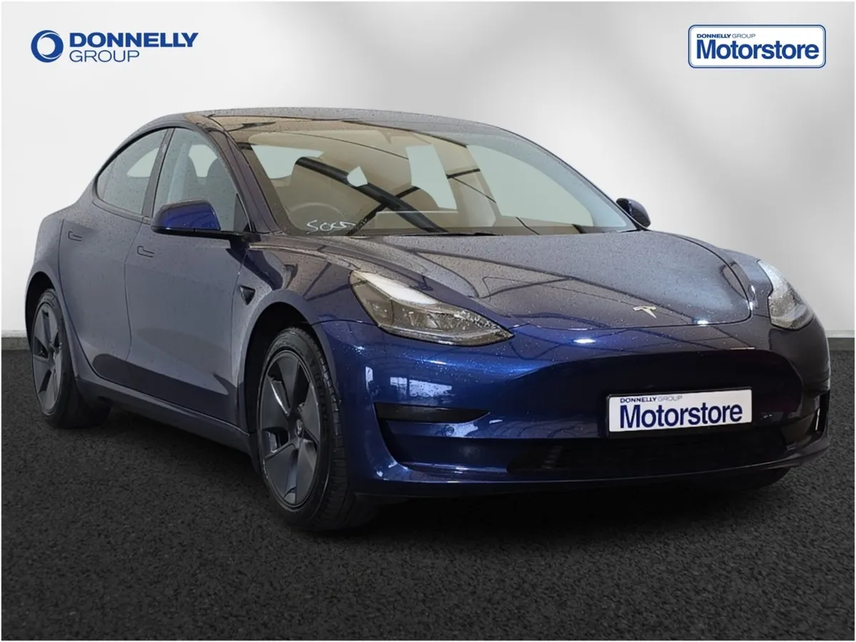 Tesla Model 3 Saloon Standard Plus - Image 1
