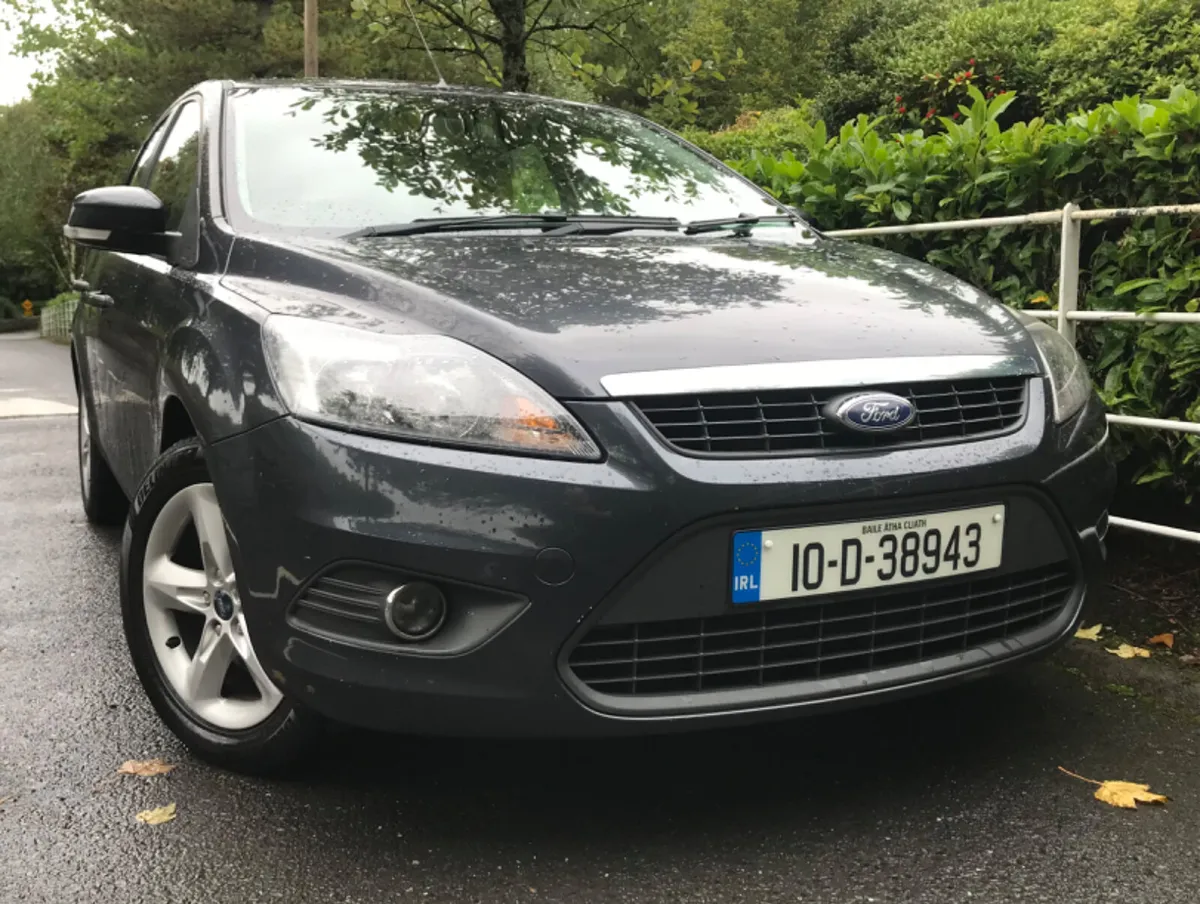 Ford Focus 1.6 TDCI TITANIUM Zetec 1 Owner - Image 2