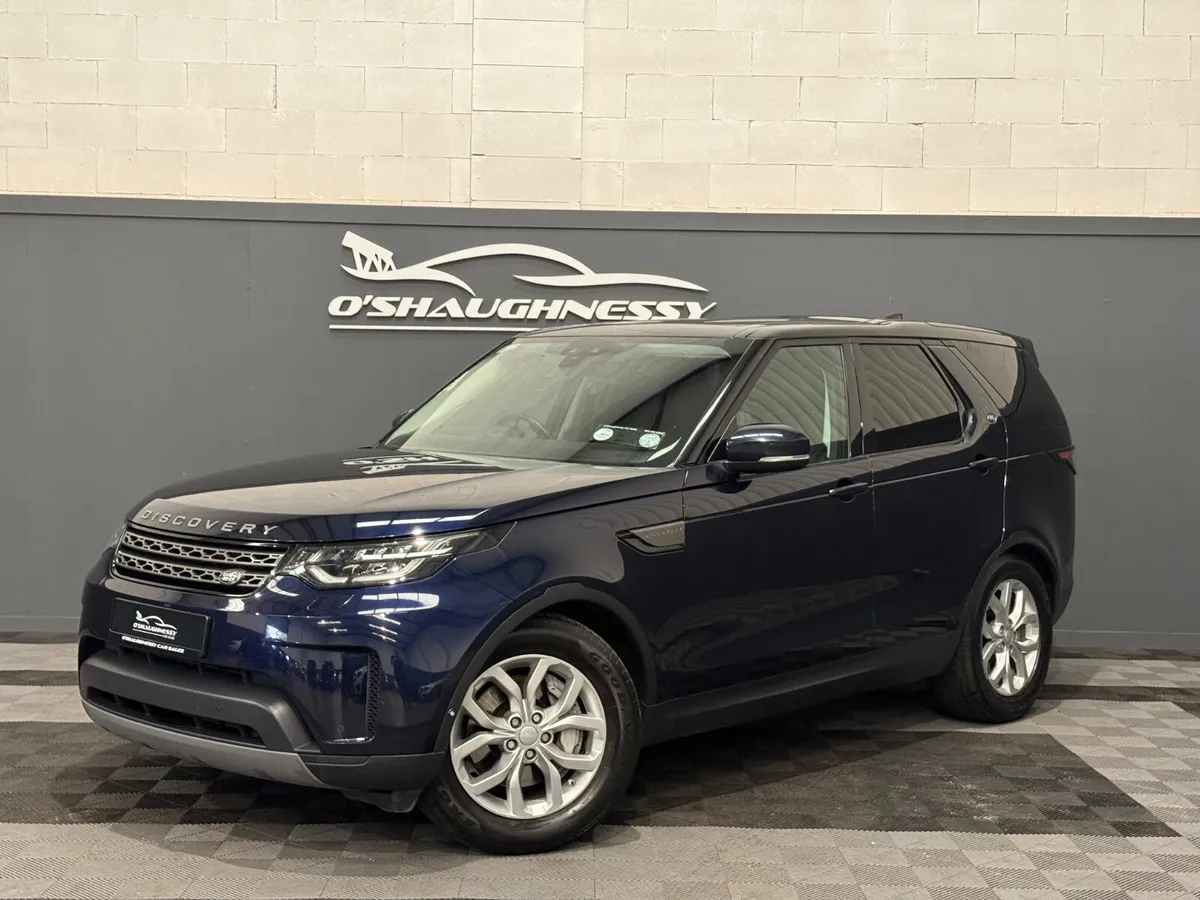 Land Rover Discovery 3.0 2 Seat Automatic - Image 2