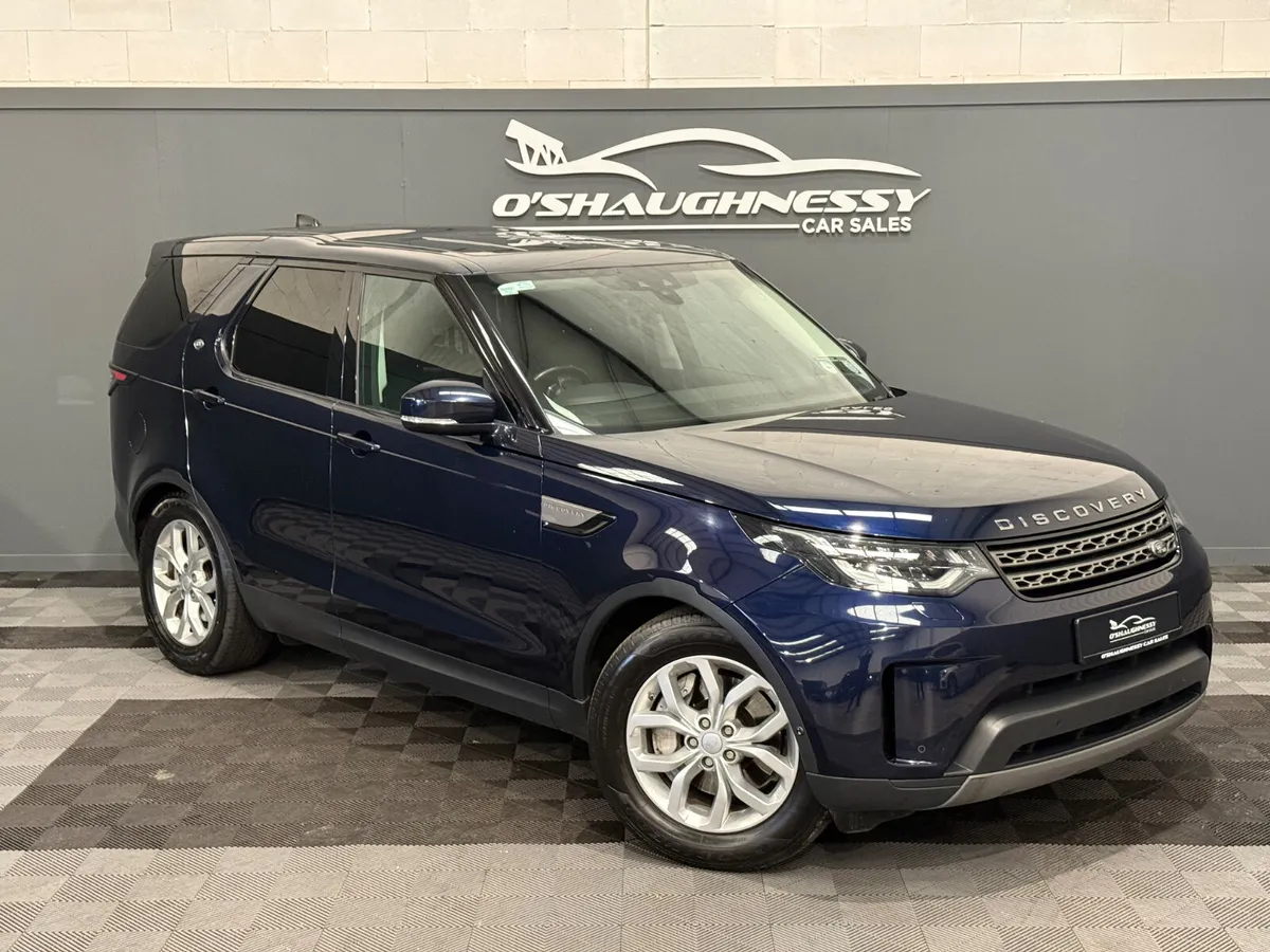 Land Rover Discovery 3.0 2 Seat Automatic - Image 3