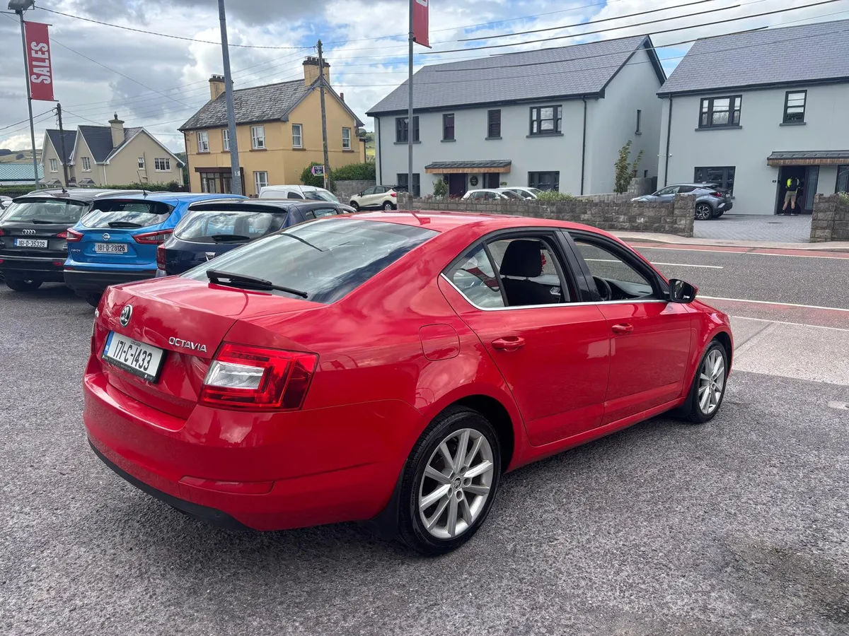 Skoda Octavia 2017  1.6 TDI  STYLE - Image 4