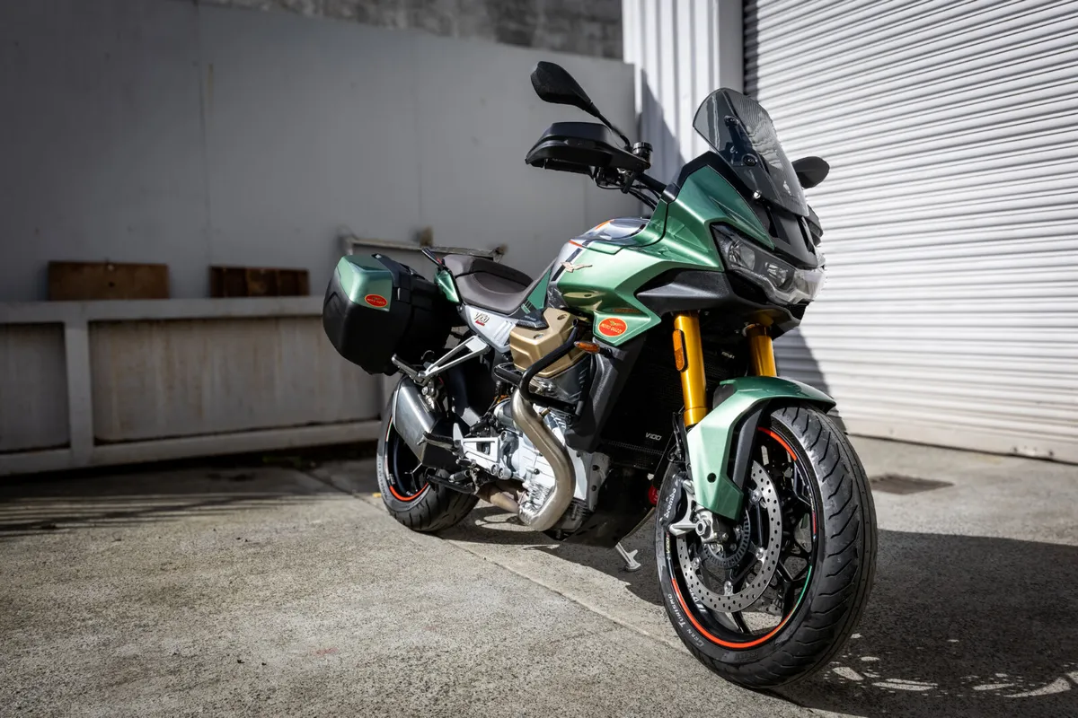 Moto Guzzi V100 S 2023 - Image 3