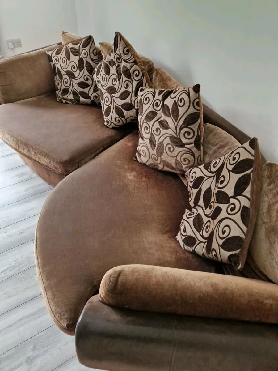 Sofa - Image 4