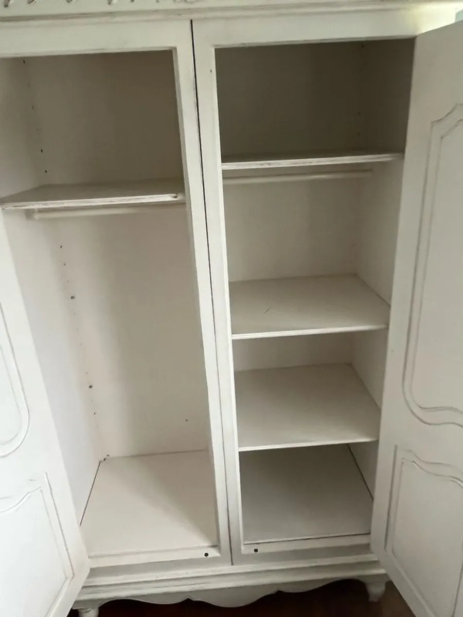 Wardrobe - Image 3