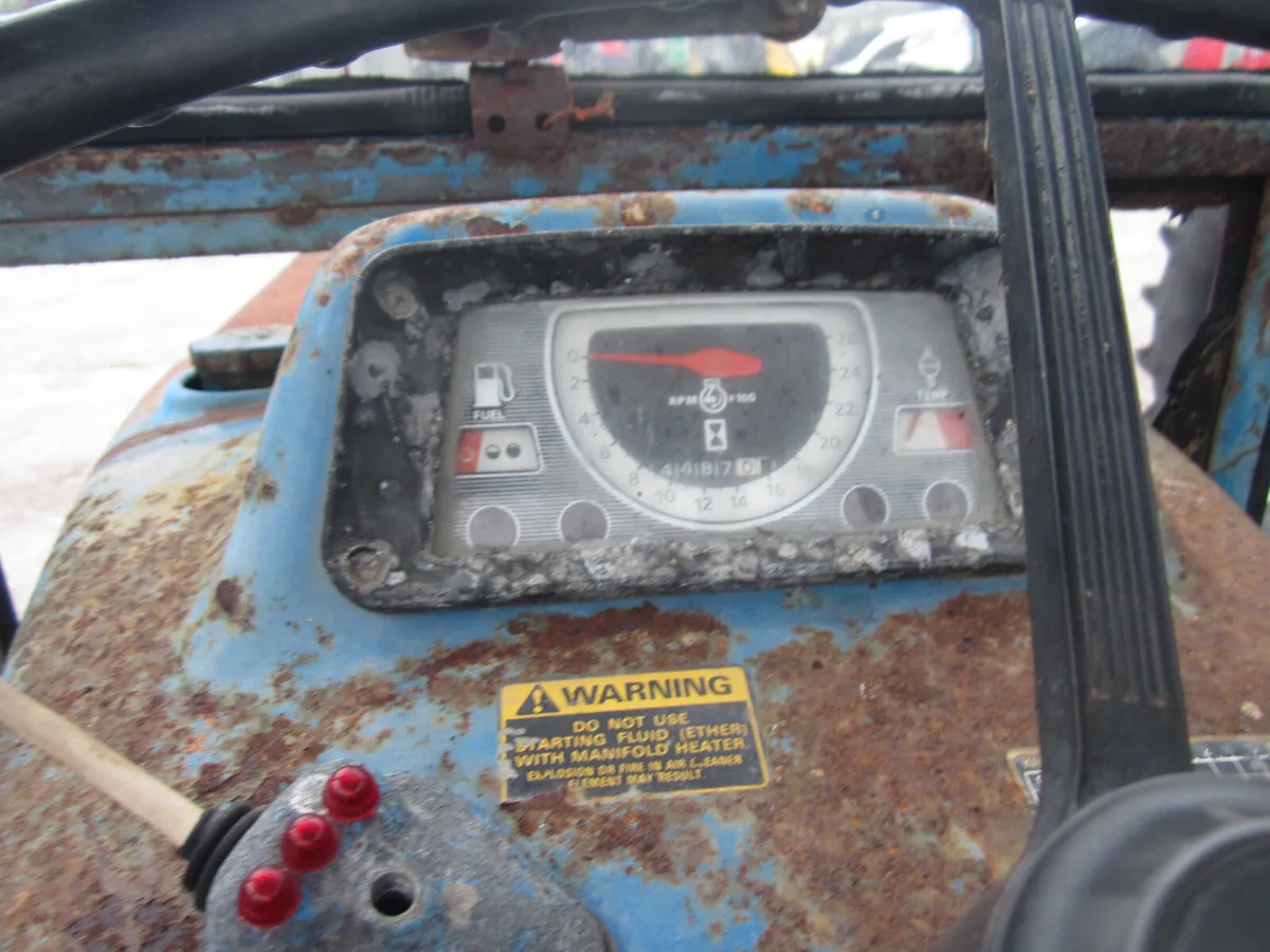 FORD 3600 ..1979..ONE OWNER WITH TAX BOOK. - Image 4