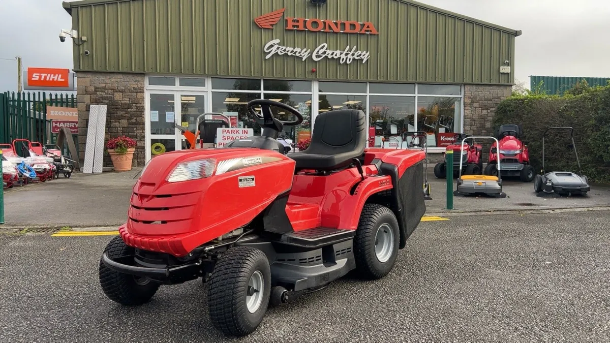 Mountfield 1430H Ride on Tractor Mower - Image 1