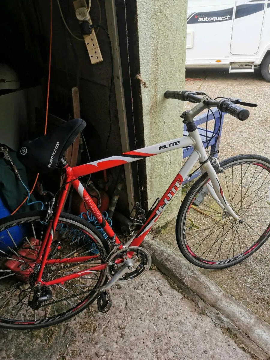 Racing bike - Image 1