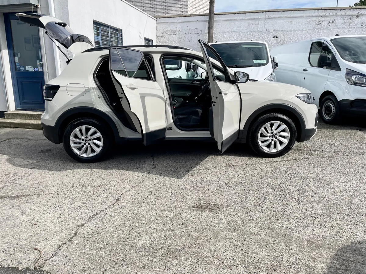 Volkswagen T-Cross LIFE 1.0TSI Petrol 95BHP,2023 - Image 4
