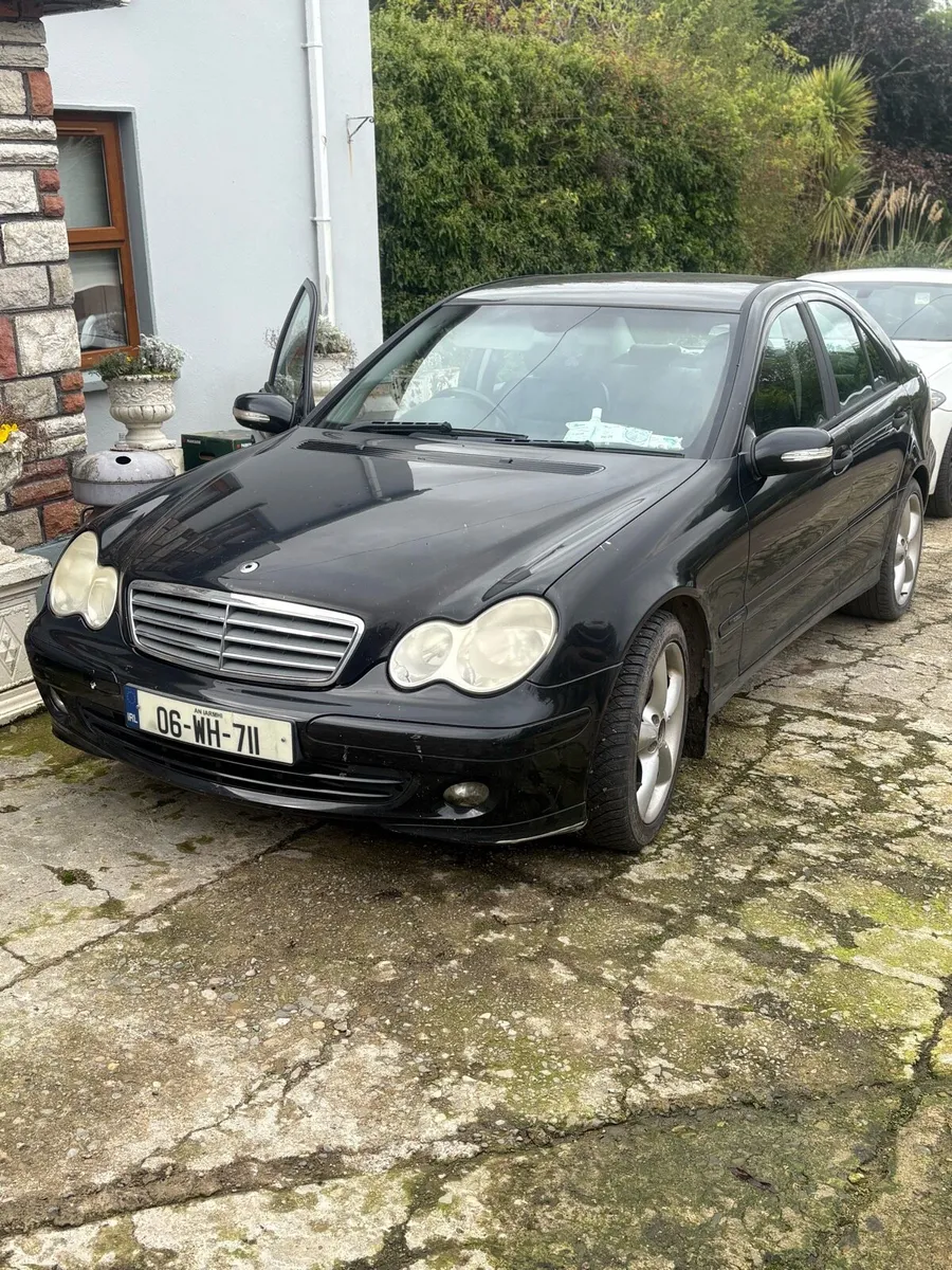 Mercedes  C180 - Image 1