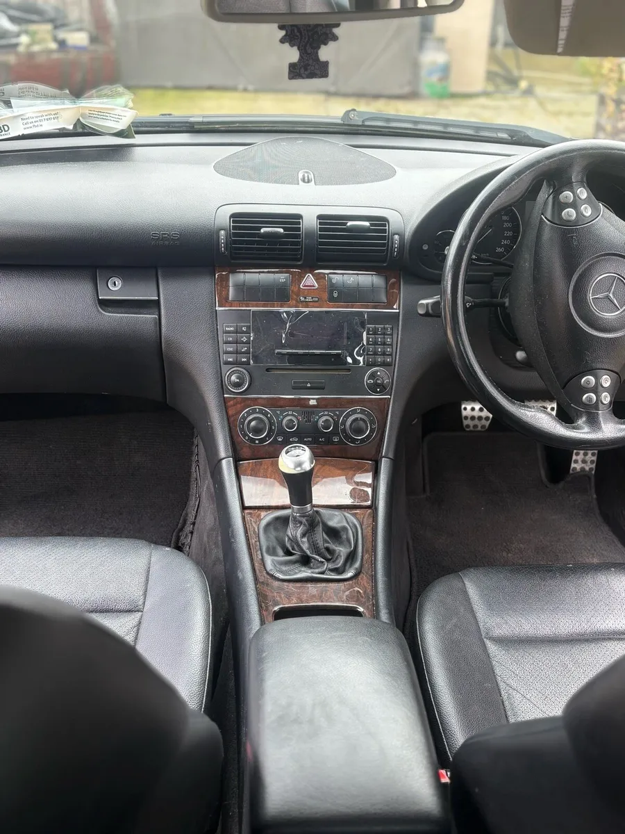 Mercedes  C180 - Image 3