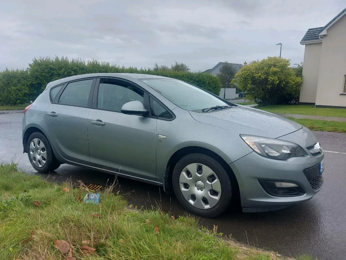 13 Opel Astra NCT 8-26 Tax 1-26 - Image 2