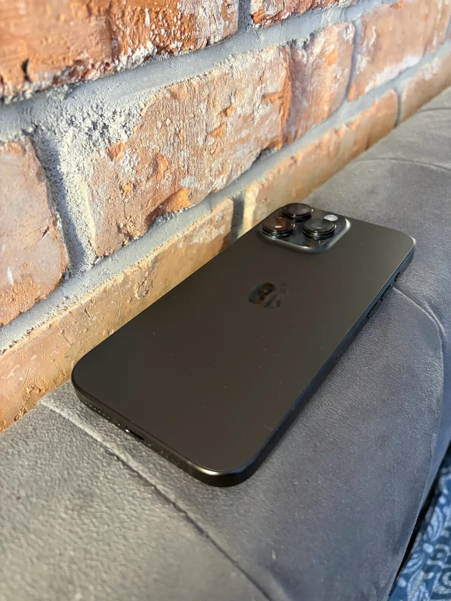 iPhone 16 Pro Max(Unlocked to All Networks) - Image 4