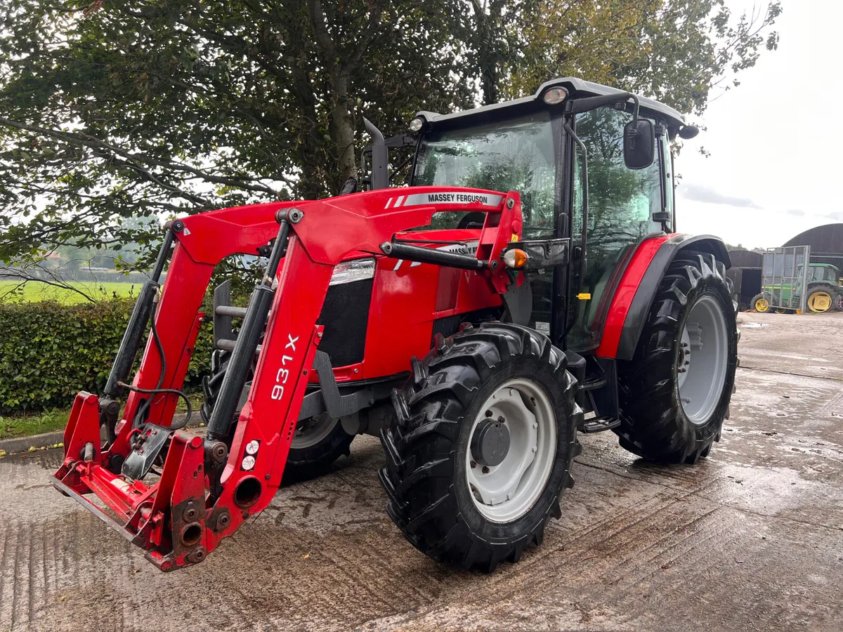 Massey Ferguson 4707 - Image 2