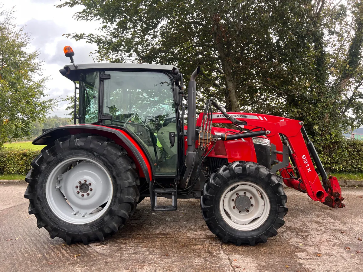 Massey Ferguson 4707 - Image 3
