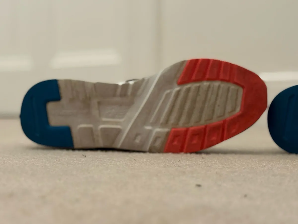 Men’s New Balance 997 size 8 - Image 3