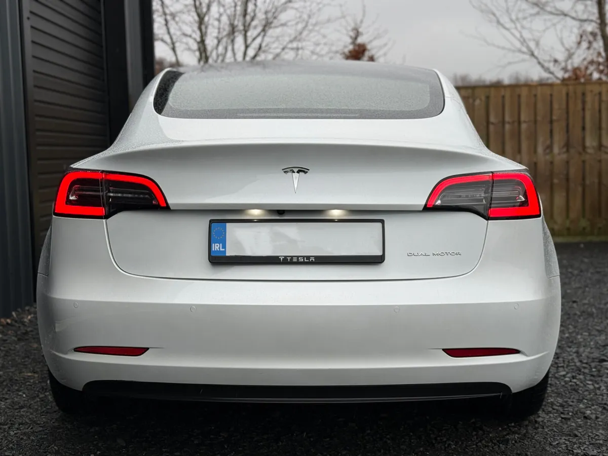 211 Tesla Model 3 Long Range - Image 2