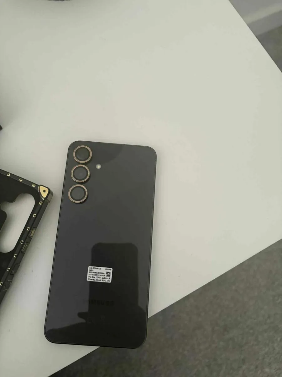 Samsung Galaxy - Image 2