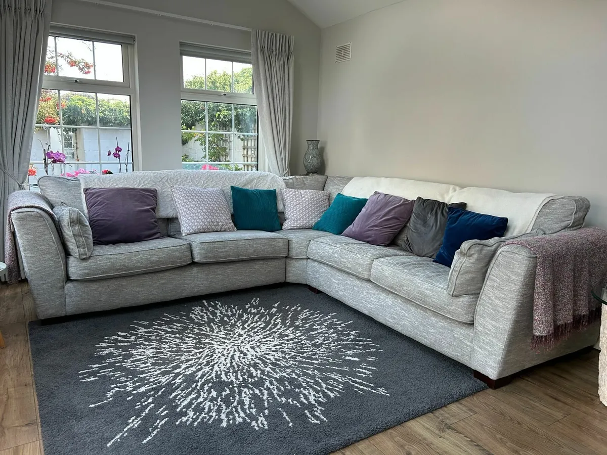 Sofa (Corner Suite)