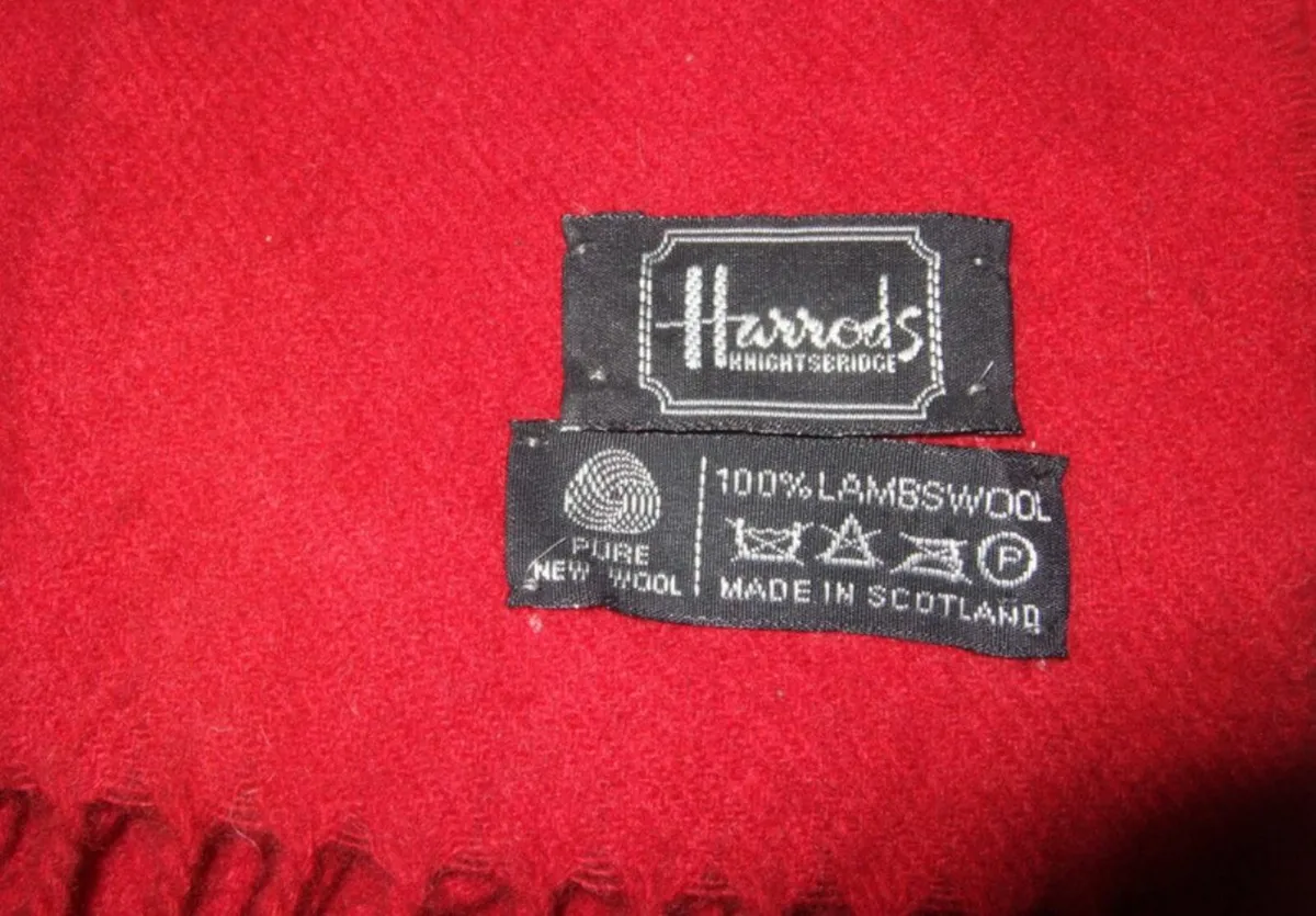 Vintaqe Harrods Unisex Lambswool Scarf - Image 2
