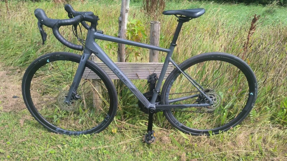Cube Road bike size M - Image 1