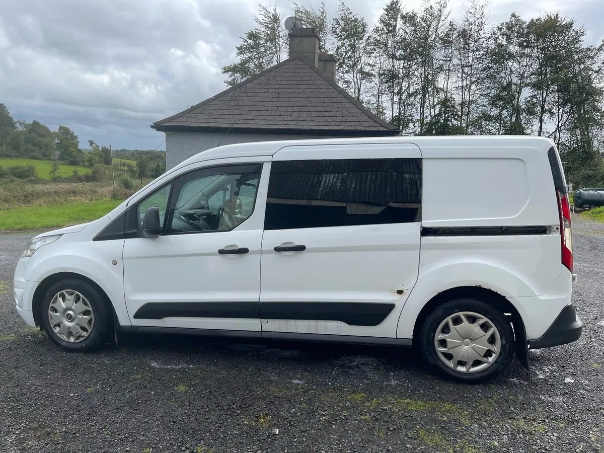 Ford Transit Connect LWB Stealth Camper - Image 2