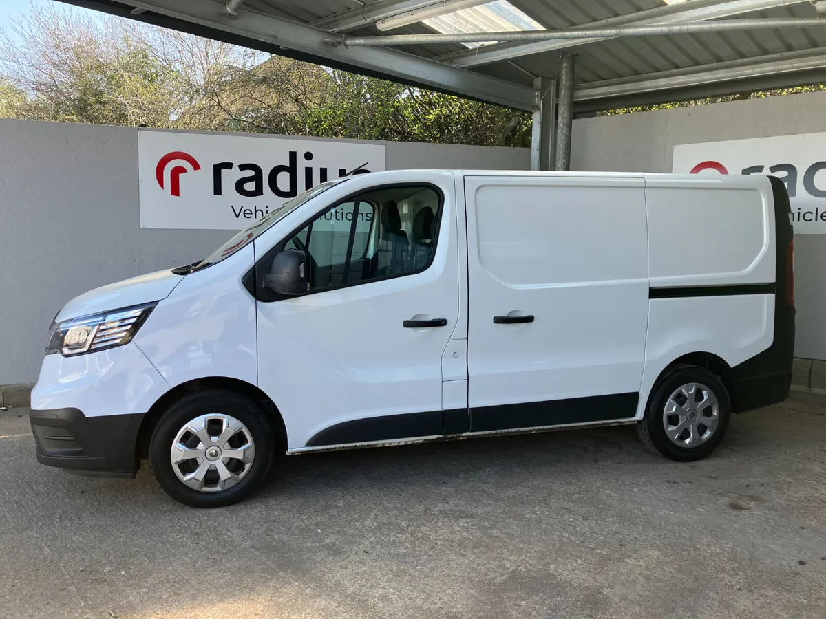 Renault Trafic 2022 - Image 2