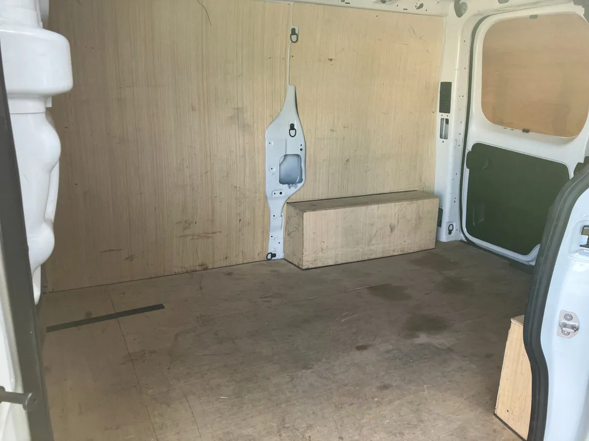 Renault Trafic 2022 - Image 3