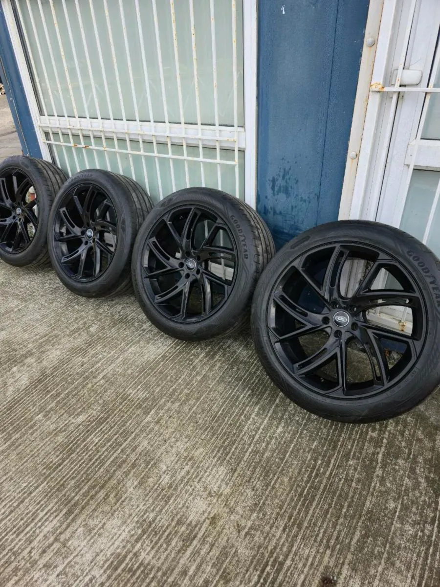22" Black RangeRover, Defender, Discovery Alloys - Image 1