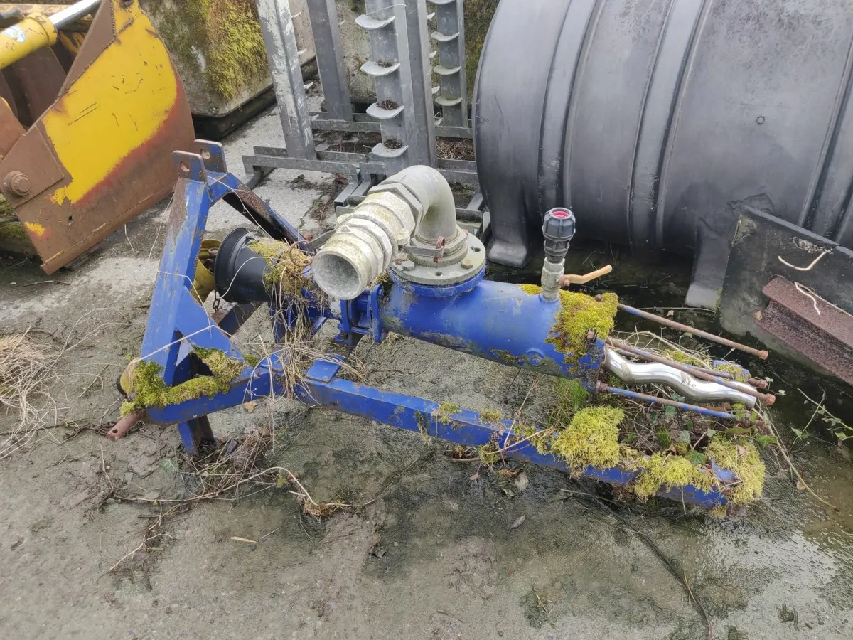Transport box loader bucket pump - Image 2