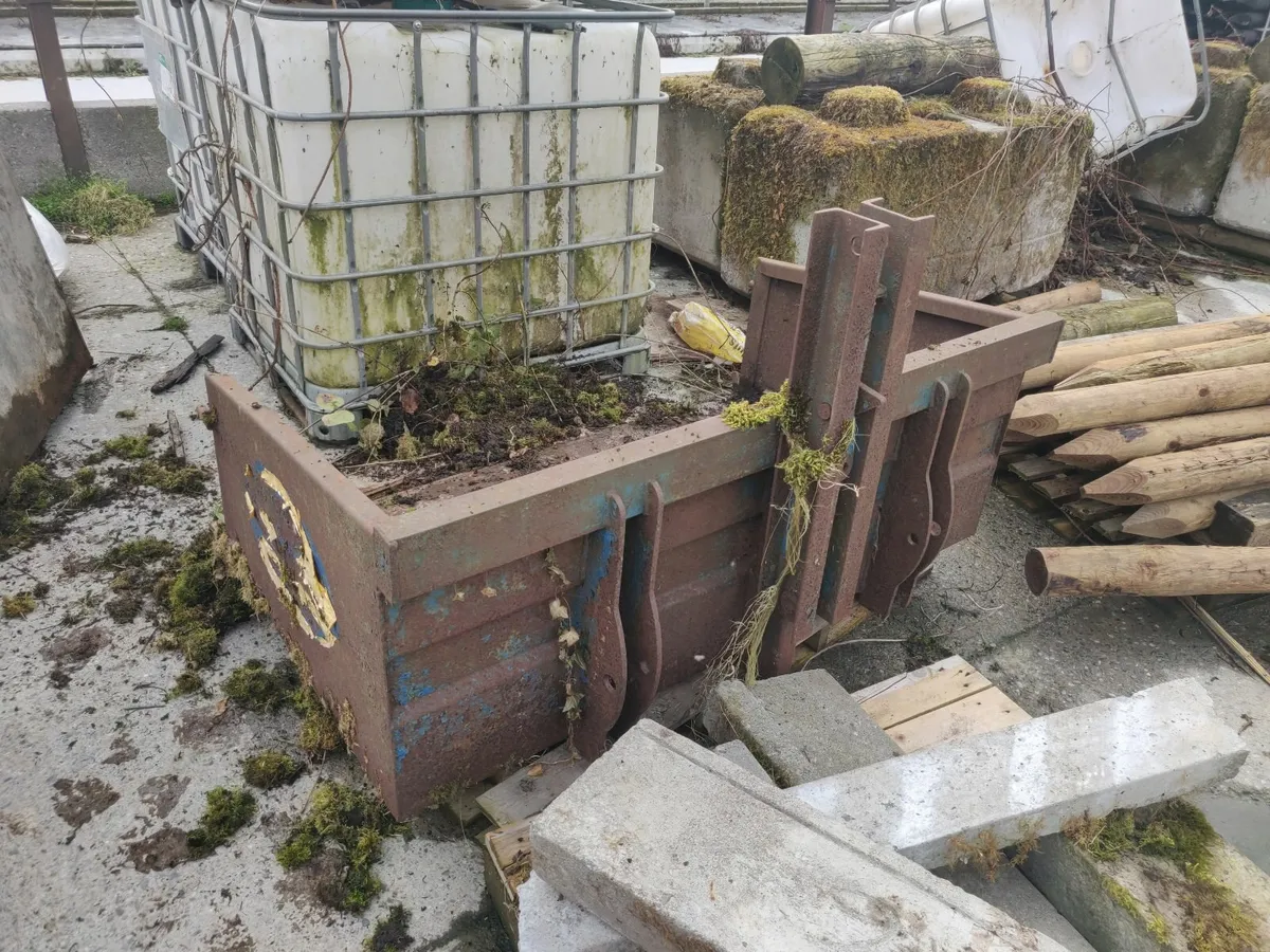 Transport box & pump - Image 4