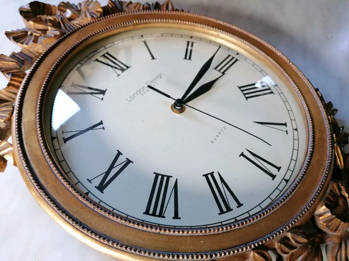 Wall Clock - Image 4