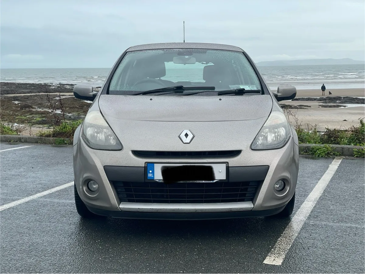 Renault Clio Automatic - Image 4