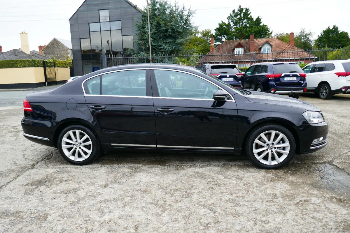 142, VOLKSWAGEN PASSAT 2.0 TDI EXECUTIVE BLUEMOTIO - Image 3