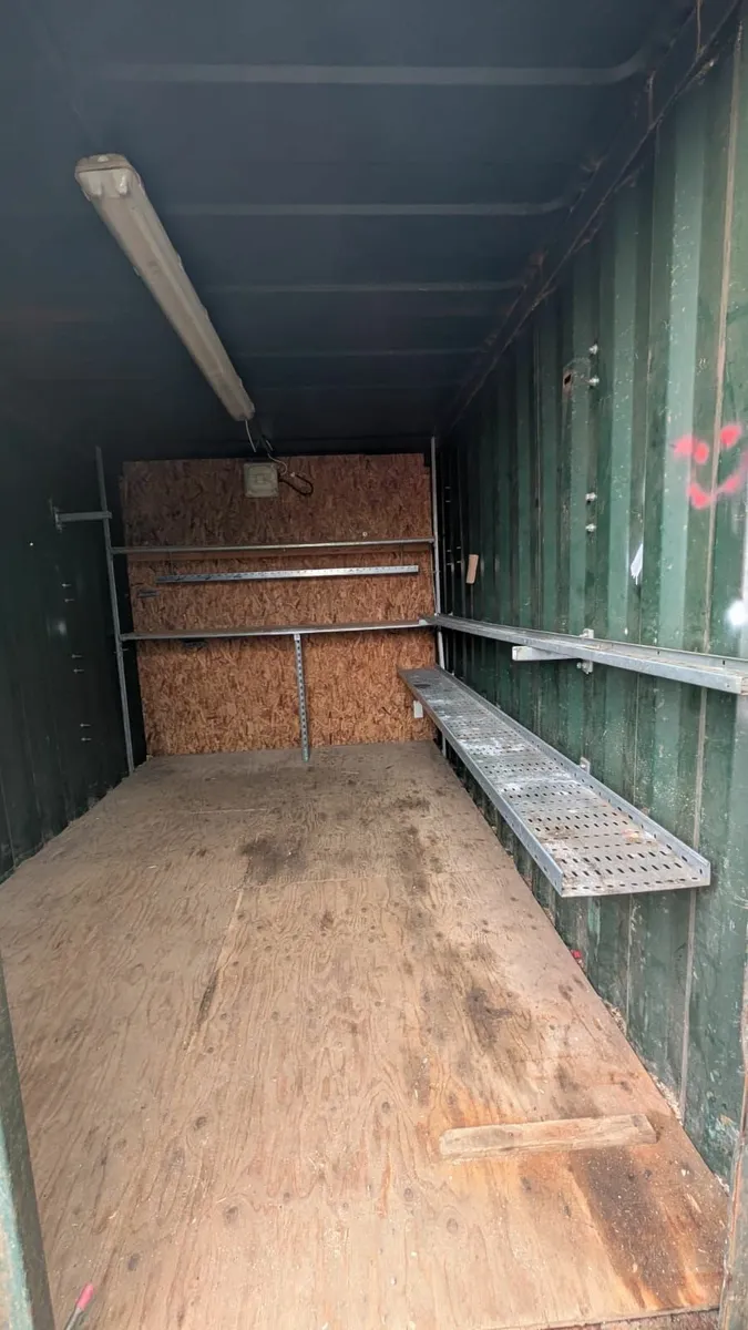 1/2 Canteen/Office 1/2 Storage 21ftx 8ft Container - Image 4