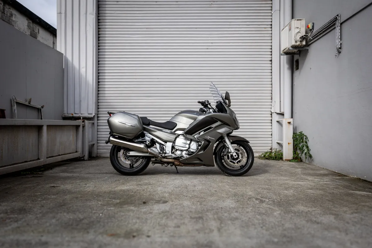 Yamaha FJR1300 2013 - Image 2