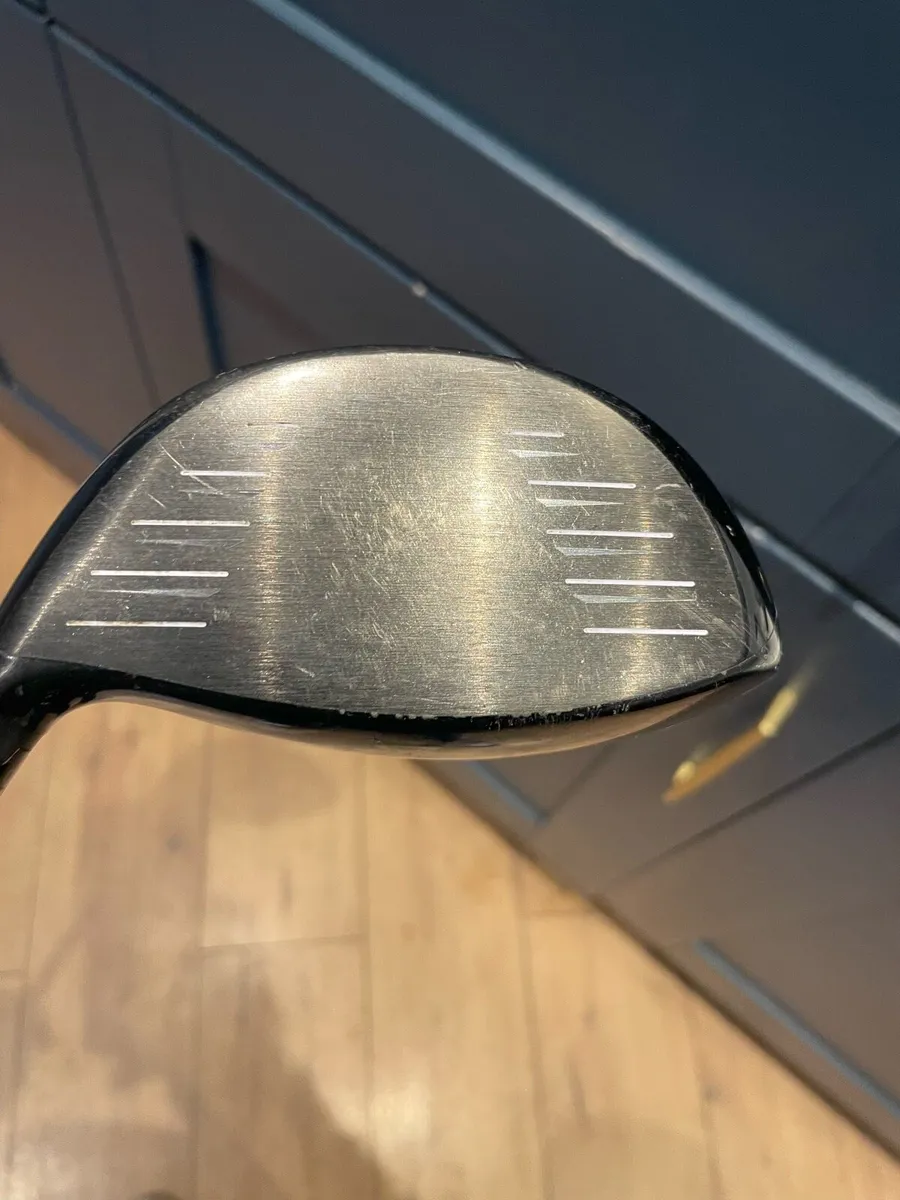 Titleist 915 driver - Image 2