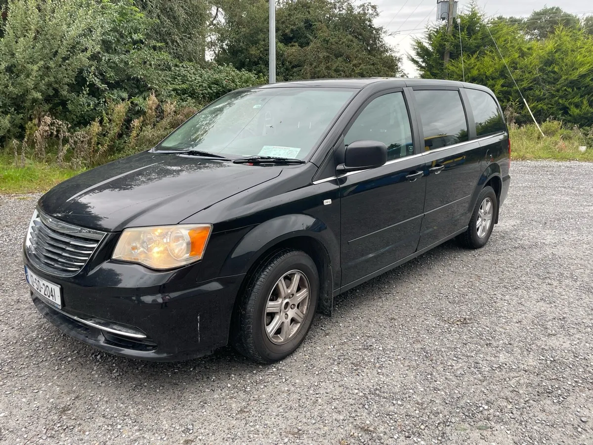 Chrysler Grand Voyagers - Image 3